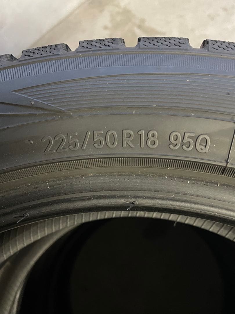 トーヨータイヤ　スタッドレス　225/50R18