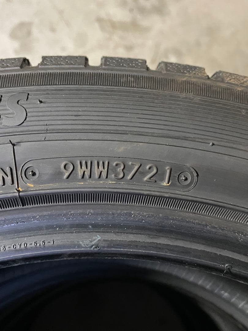 トーヨータイヤ　スタッドレス　225/50R18