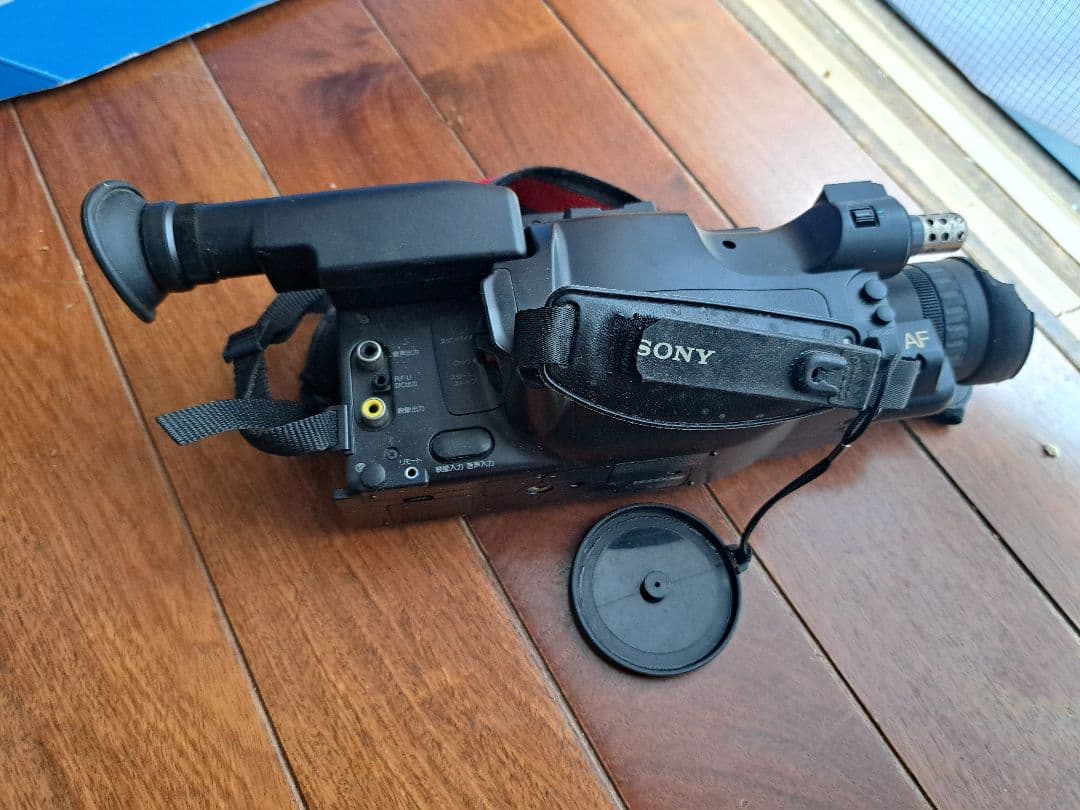 Sony Handycam 8倍ズーム ビデオカメラ本体