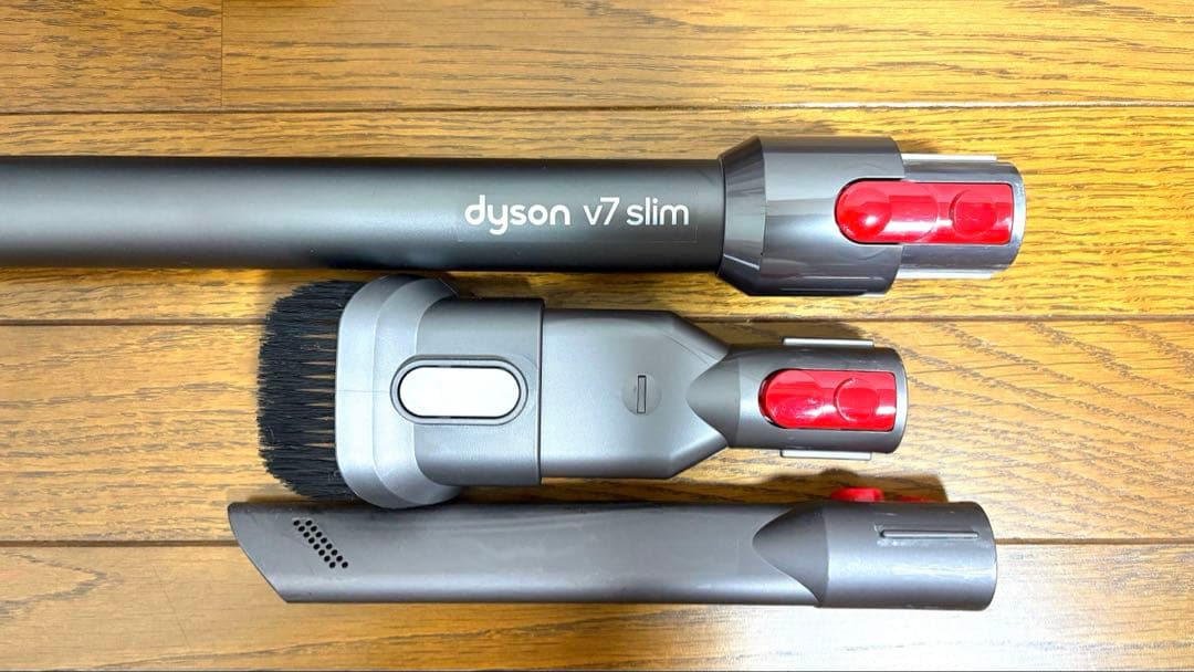 【現状渡し 金属製スタンド付】Dyson V7 slim sv11
