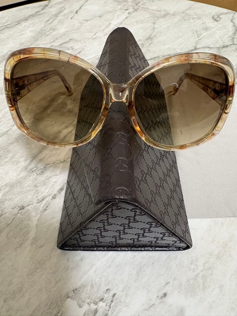 GUCCI マルチカラーレディースサングラス