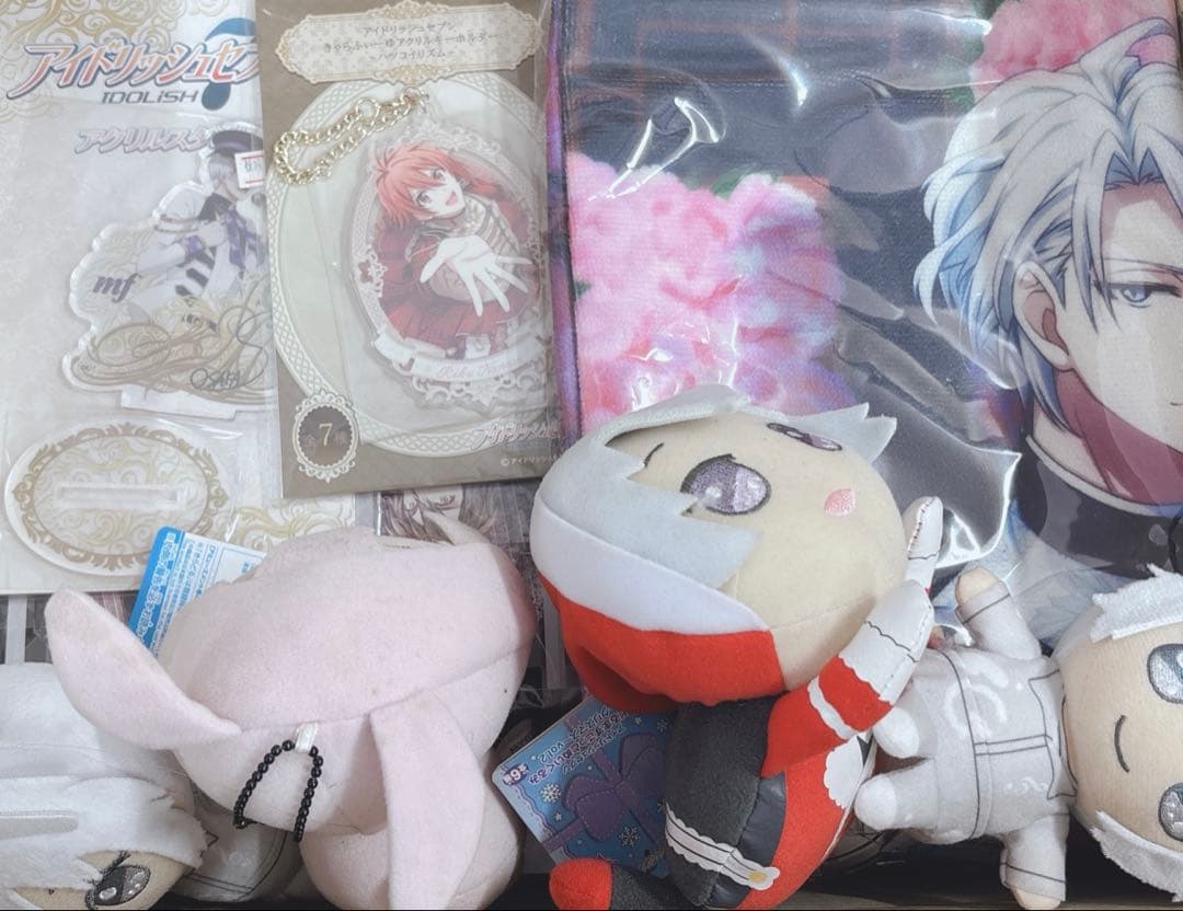 アイドリッシュセブン アイナナ 缶バッジ アクリルスタンド ぬいぐるみ