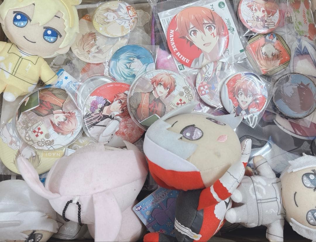 アイドリッシュセブン アイナナ 缶バッジ アクリルスタンド ぬいぐるみ