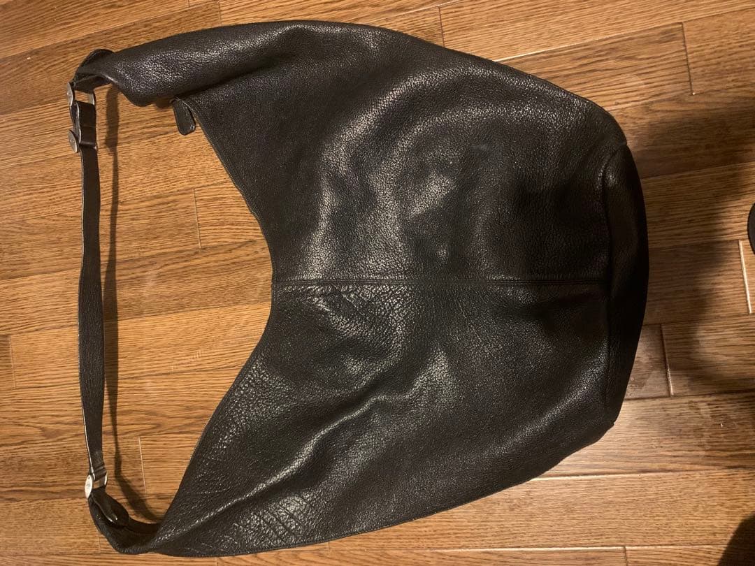 Giorgio Armani ジョルジオ・アルマーニ レザー ショルダーバッグ