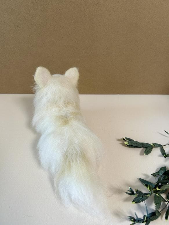 あ*ん様 羊毛フェルト　ハンドメイド　チワワ　犬　ホワイト　Q2