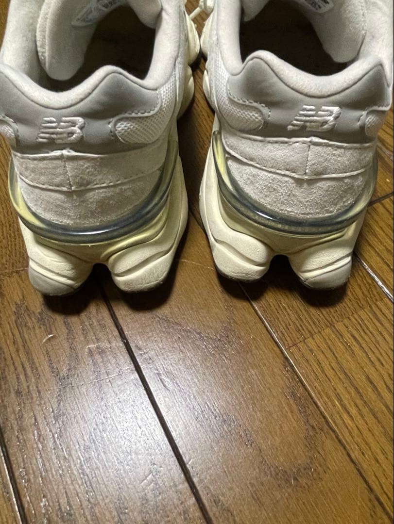 靴 New Balance U9060ECA