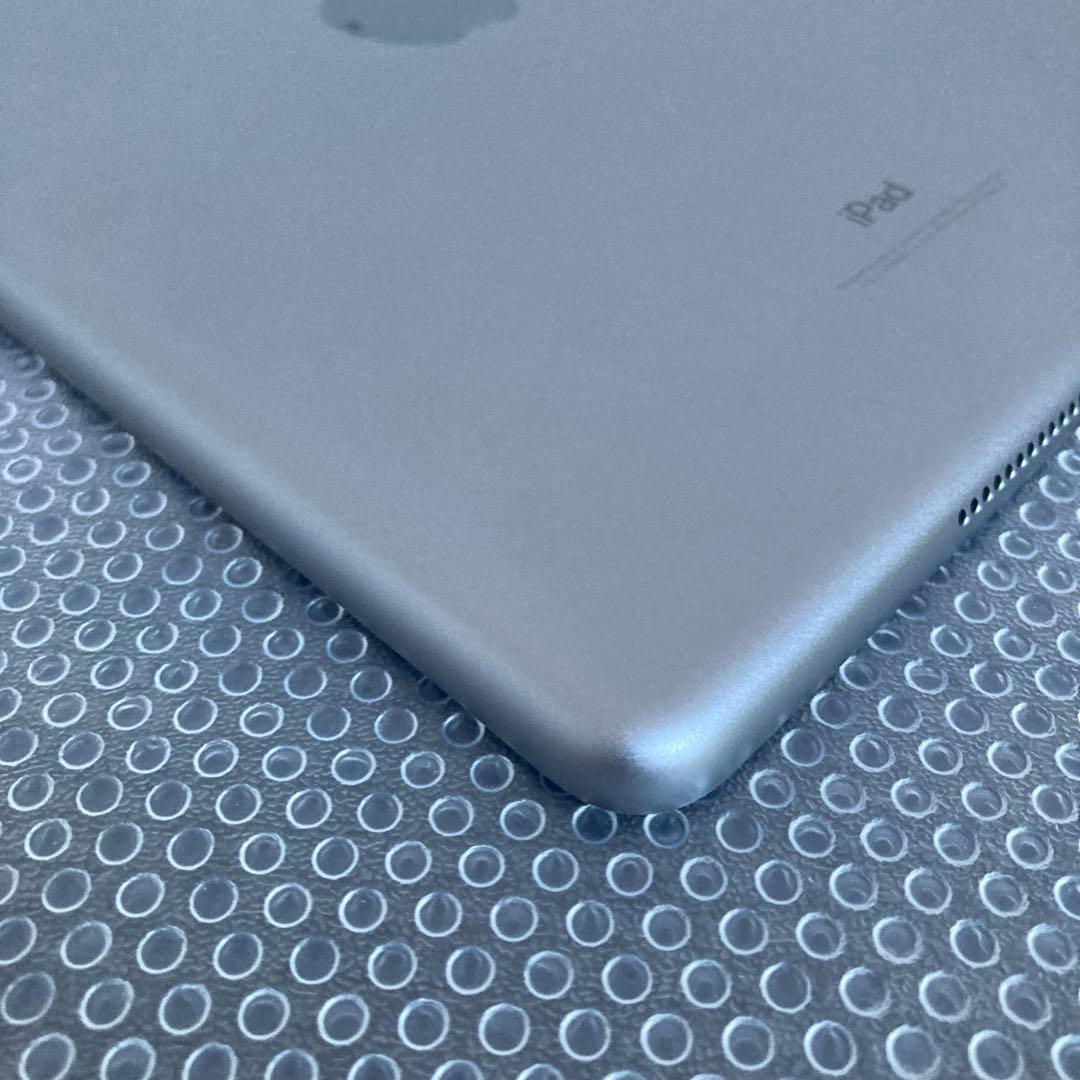3050【早い者勝ち】電池最良好☆iPad5第5世代 32GB WIFIモデル☆