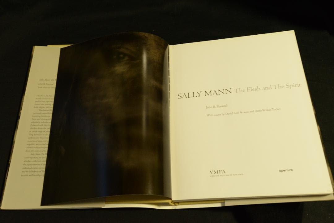 【Sally Mann: The Flesh and the Spirit】新品