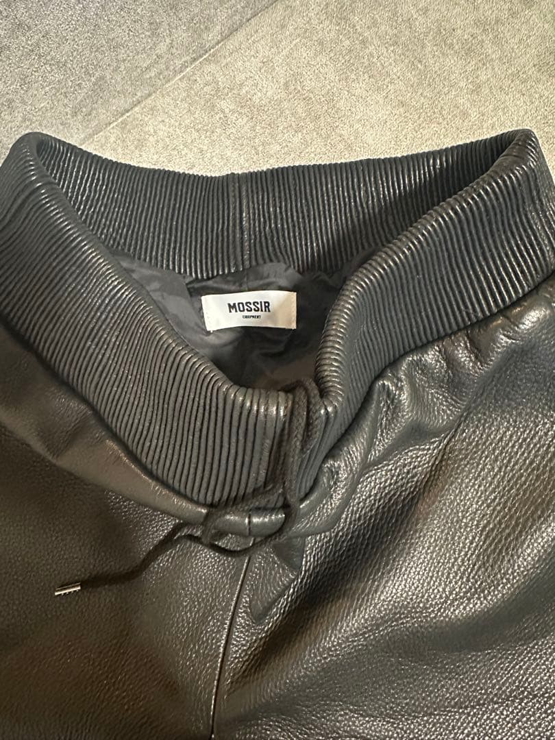 MOSSIR ブラックレザーパンツ ウエストゴム