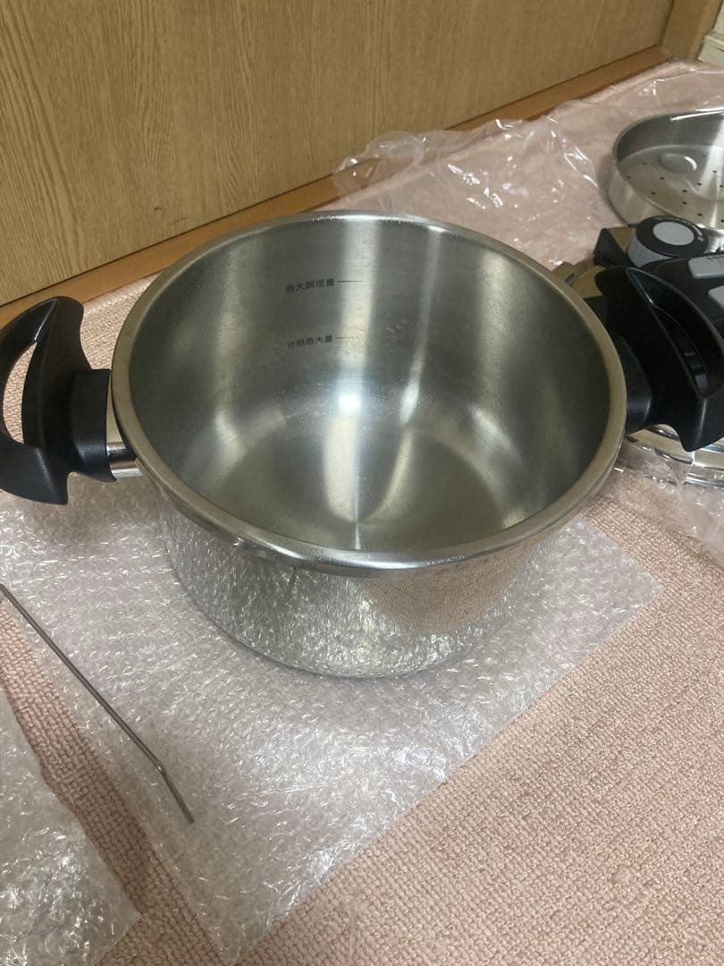美品 アイリスオーヤマ 両手圧力鍋 5L RAN-5L