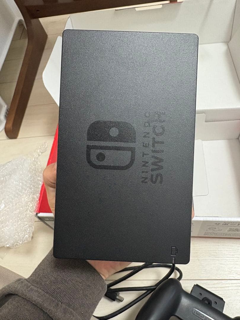 バッテリー強化版 Nintendo Switch ネオンブルーネオンレッド 本体