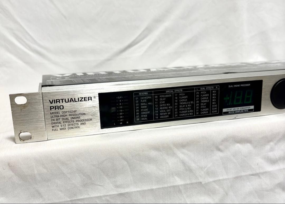 BEHRINGER マルチエフェクター DSP1024P