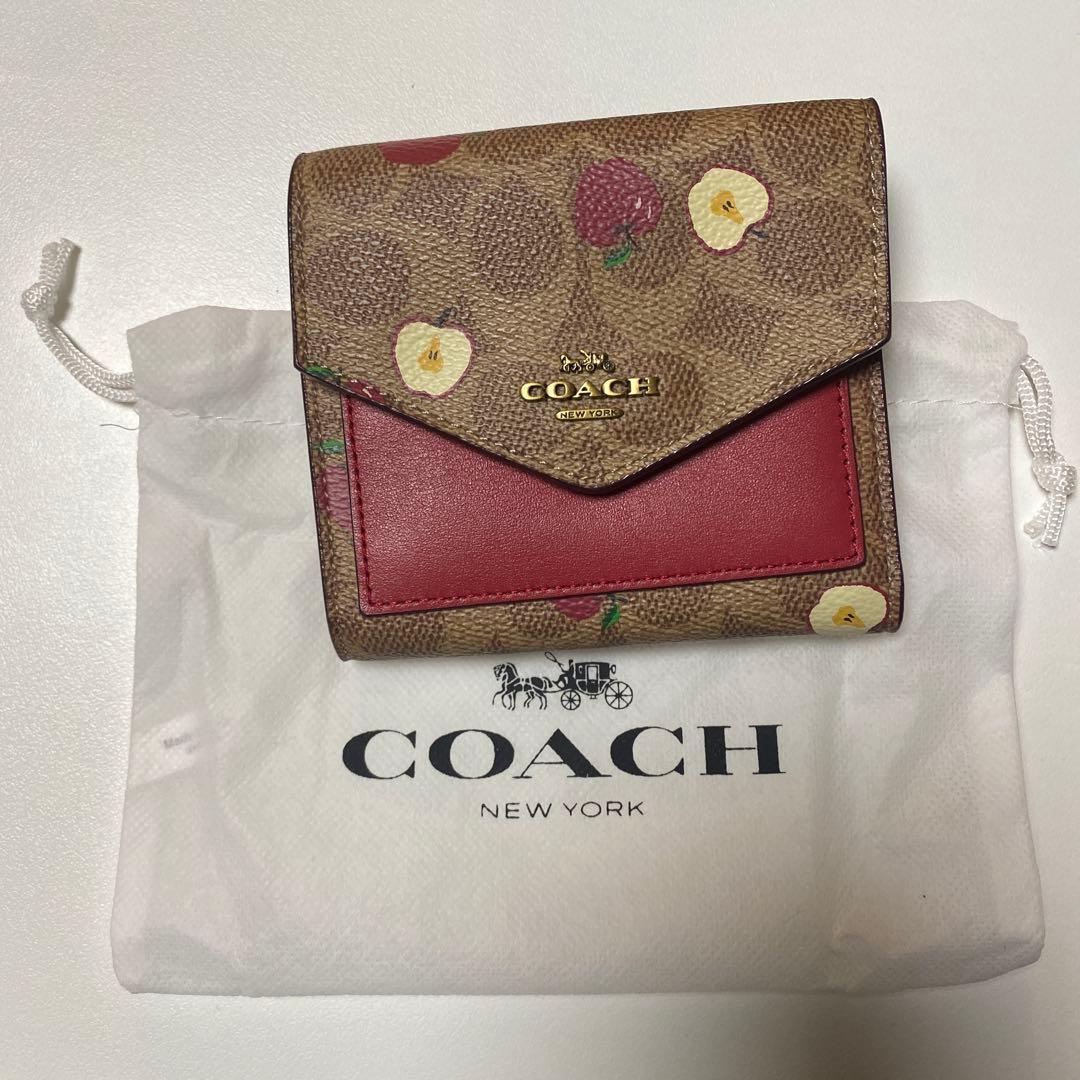 ピコさま専用　コーチcoach 財布　リンゴ　新品未使用