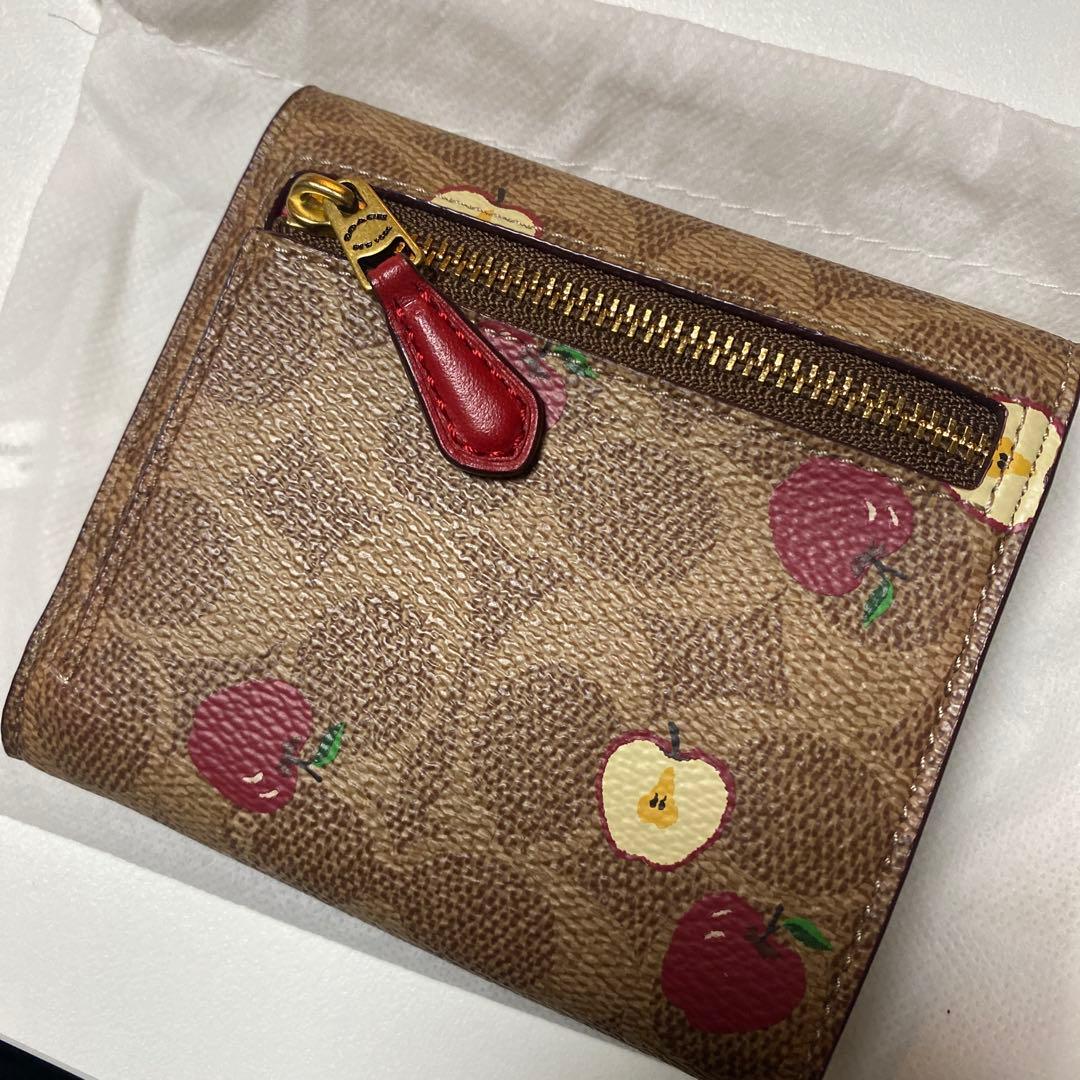 ピコさま専用　コーチcoach 財布　リンゴ　新品未使用