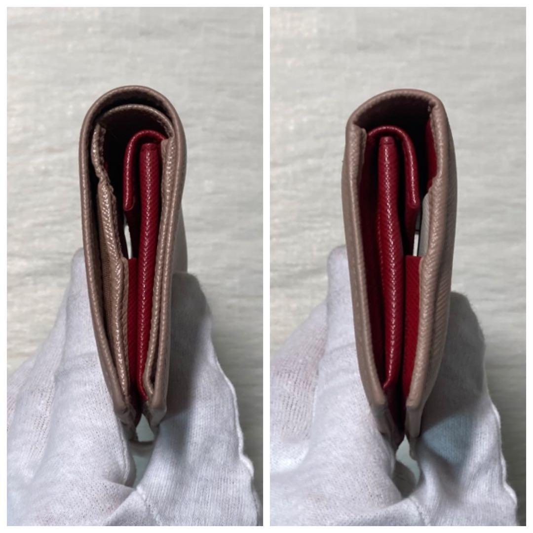早い者勝ち　美品 PRADA プラダ　二つ折り　ミニ　財布　バイカラー　赤　肌色