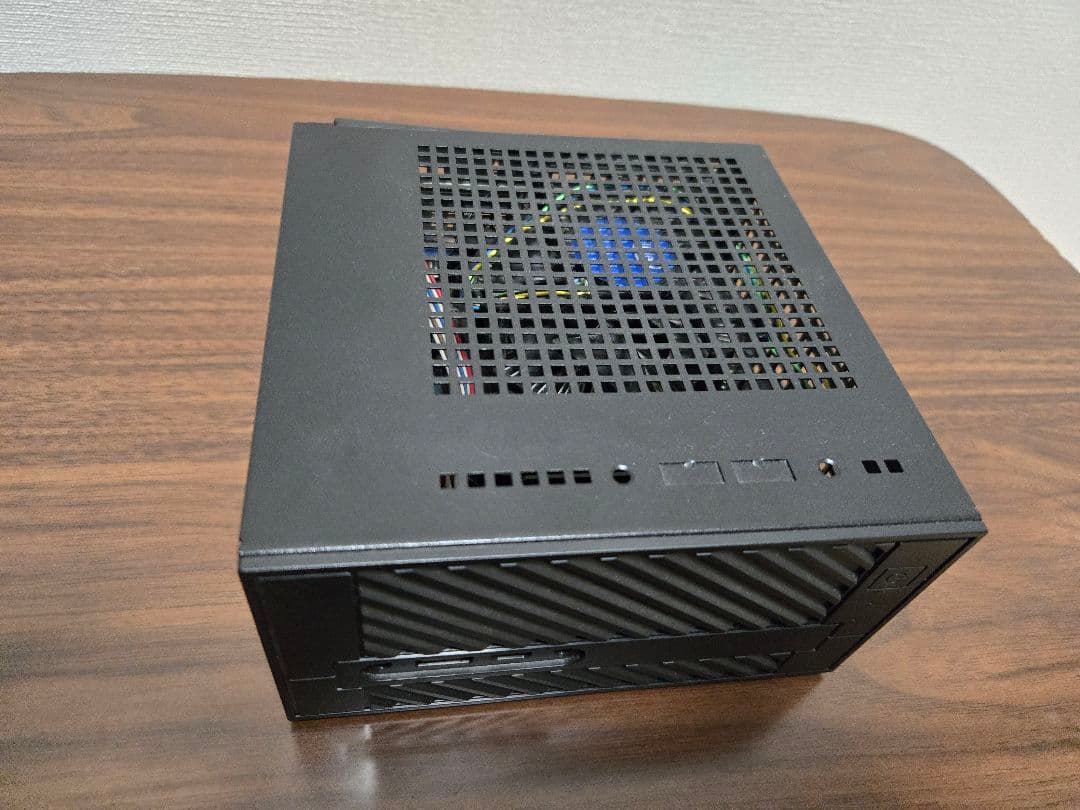 DeskMini 310 i3-8100 メモリ8GB アンテナ増設 箱付き