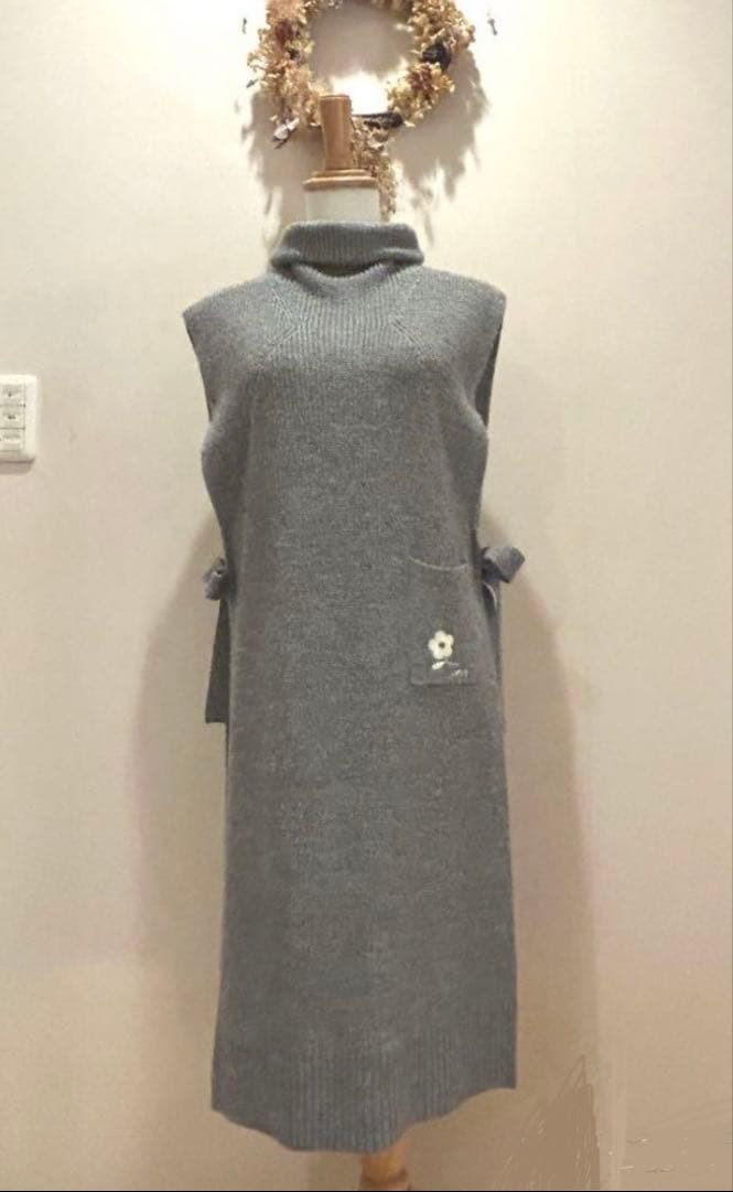 美品　エムズグレイシー モチーフ付きロングニットジレ