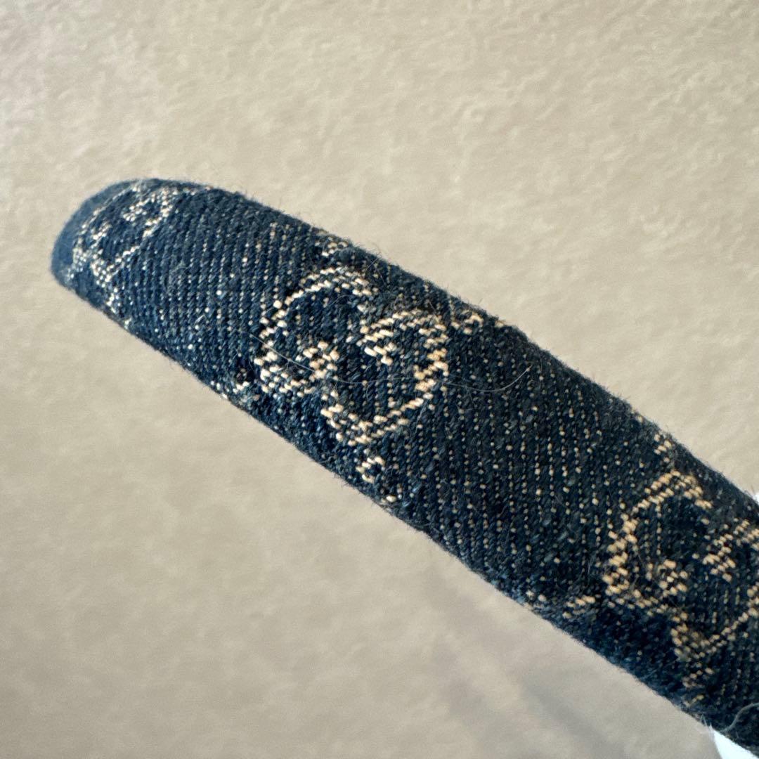 GUCCI デニム ロゴ　カチューシャ