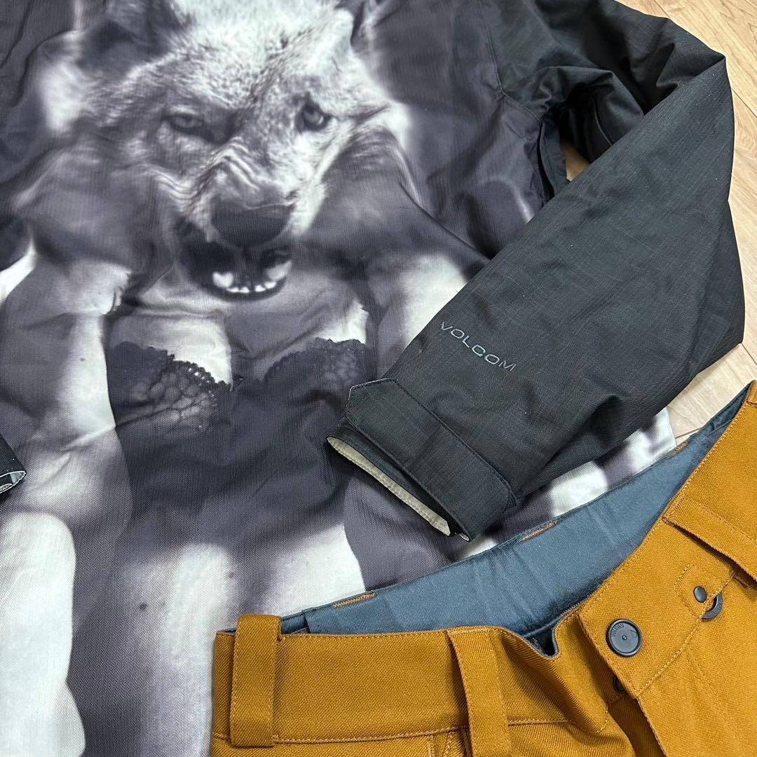 o*n様 美品　VOLCOM ボルコム 狼 ウルフ スノーウエア スノーボード