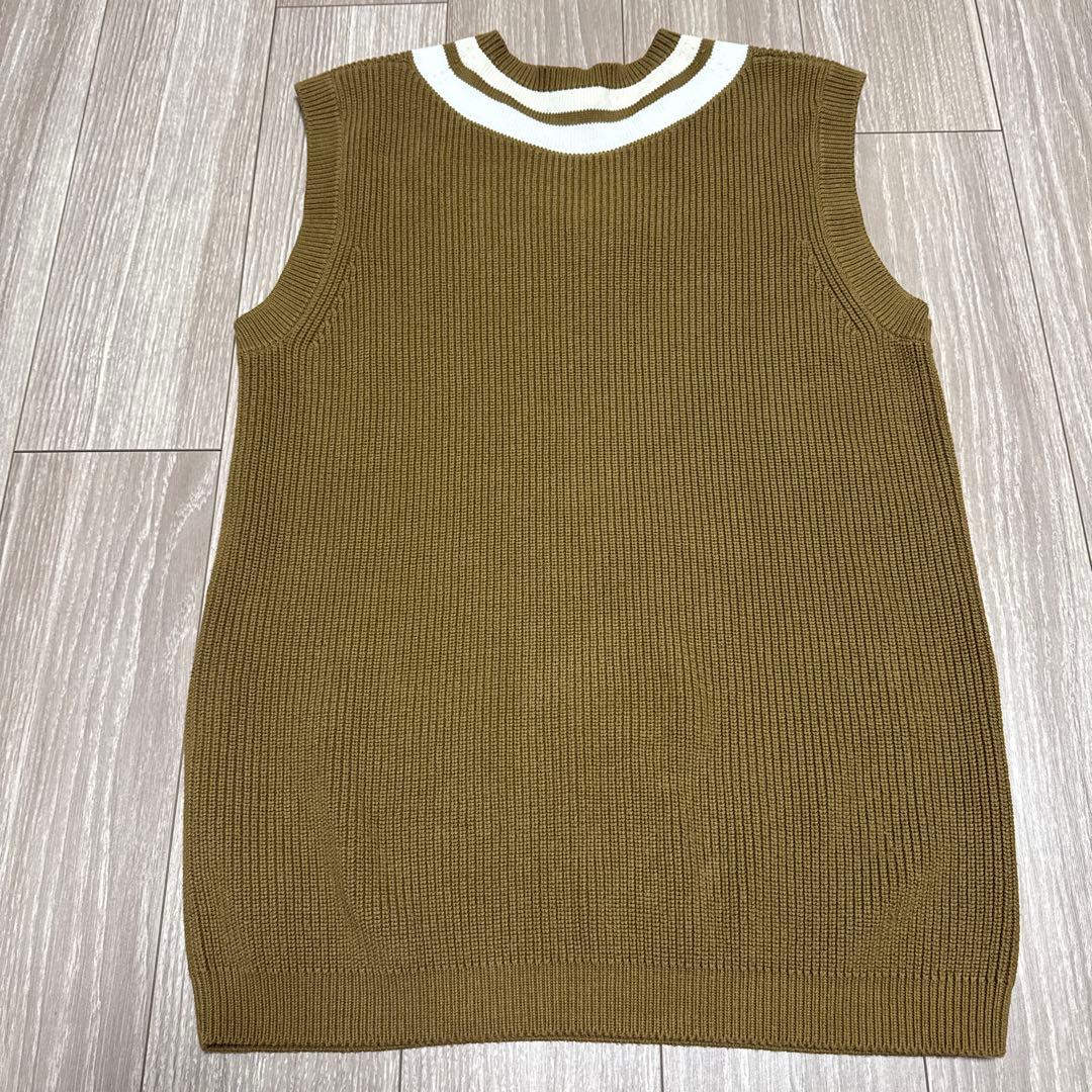 FRED PERRY Vネック　チルデンニット