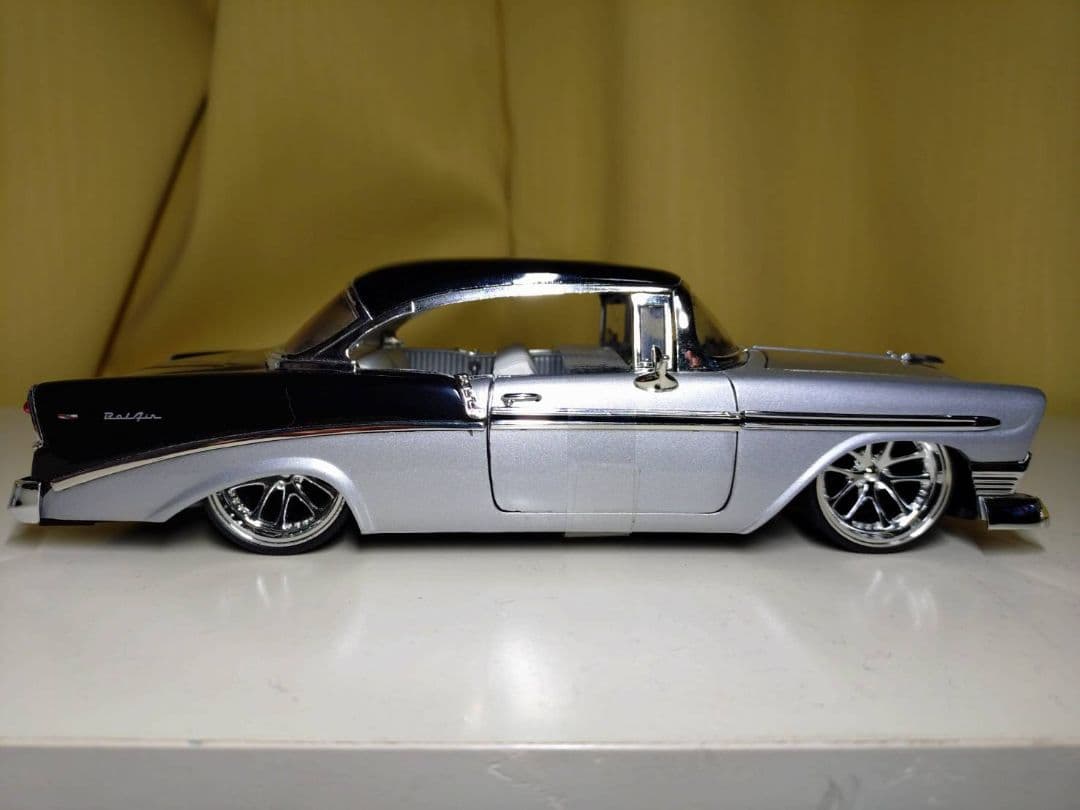 1956 シボレー・ベルエア Jada toys 1/24