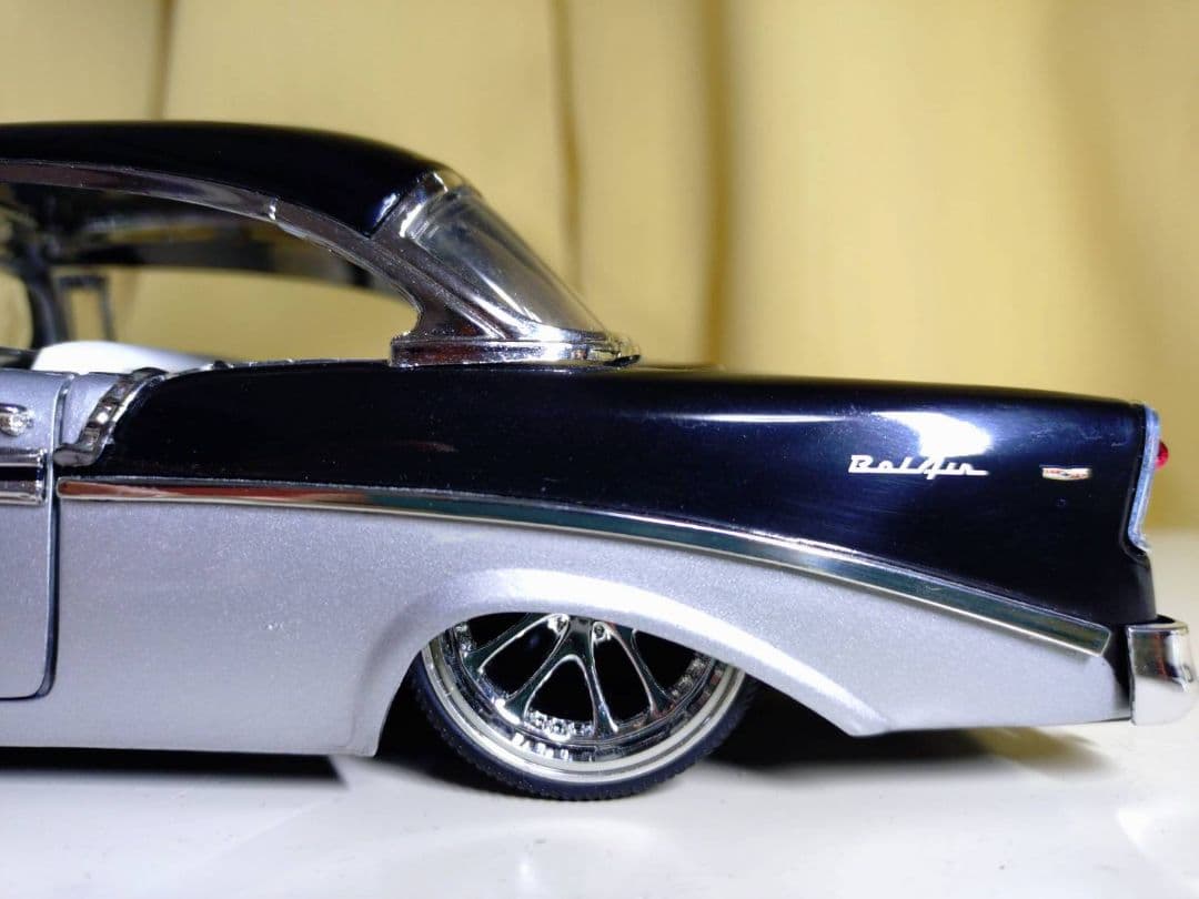 1956 シボレー・ベルエア Jada toys 1/24