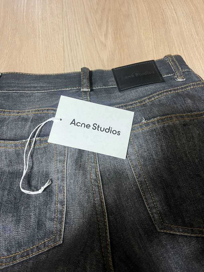 26SS新作　acne studious 2025F フィットジーンズ