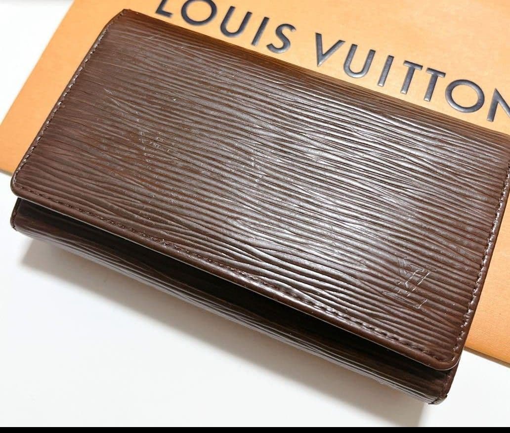 ルイ・ヴィトン三つ折り財布