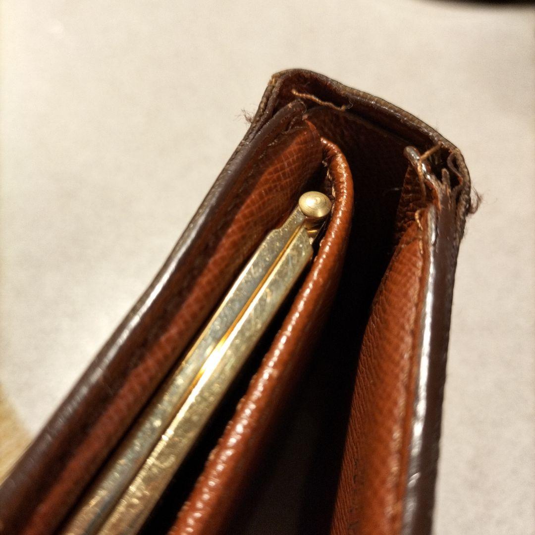 Louis Vuitton 二つ折り財布 ブラウン。お下げしました。