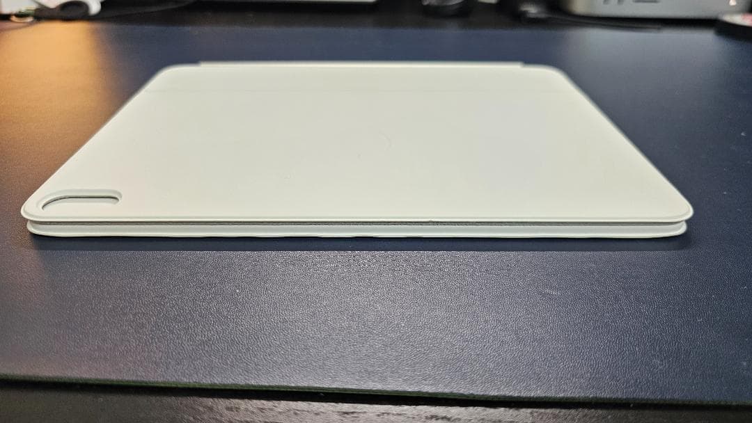 【美品】Apple iPad Air M3 + Magic Keyboard