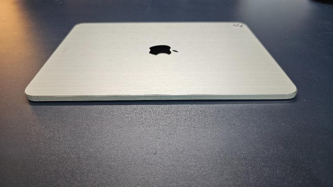 【美品】Apple iPad Air M3 + Magic Keyboard