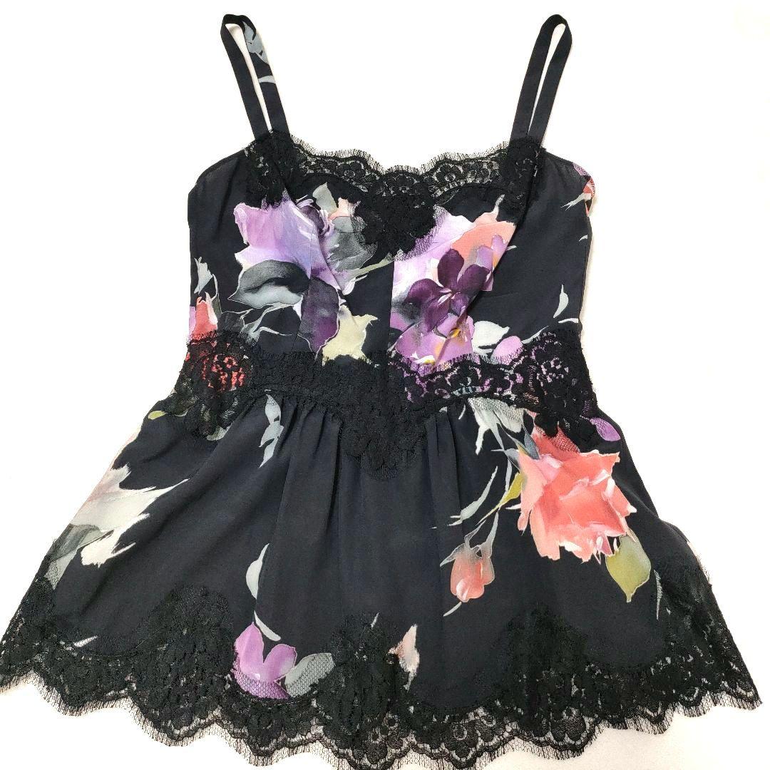 極美品❢DOLCE＆GABBANA　キャミソール　ノースリーブ