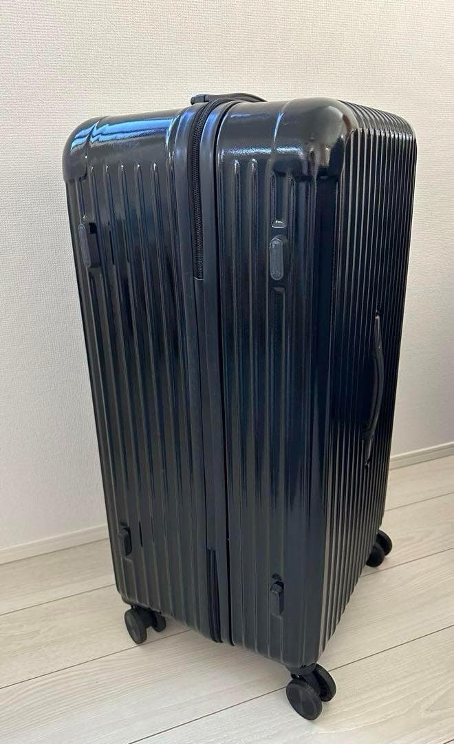 スーツケース　ブラック　スリムタイプ　大型Lサイズ　98L 樹脂製　軽量