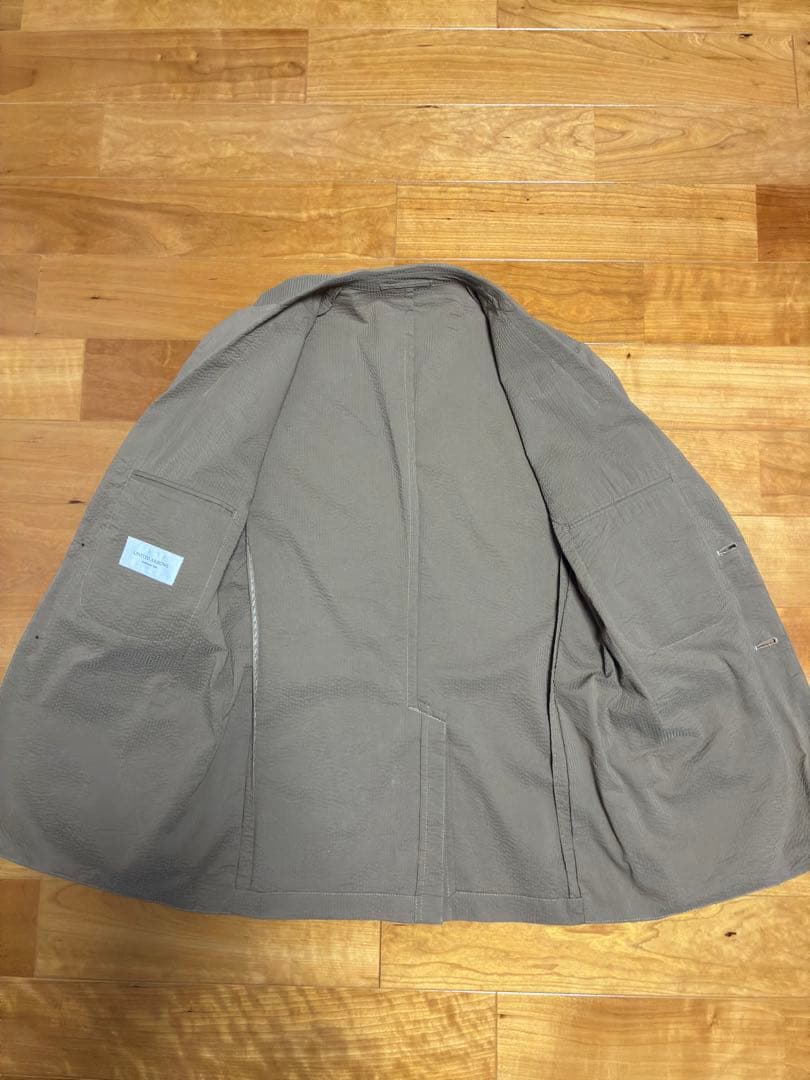 UNITED ARROWS セットアップ　ベージュ　サイズ４６　シアサッカ