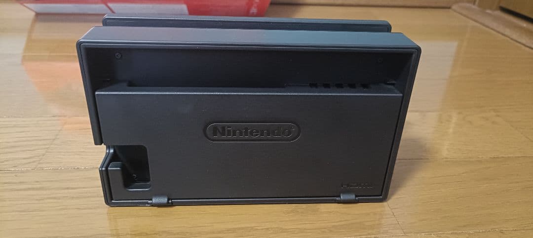 Nintendo Switch 本体 ＆ 収納ケース付き