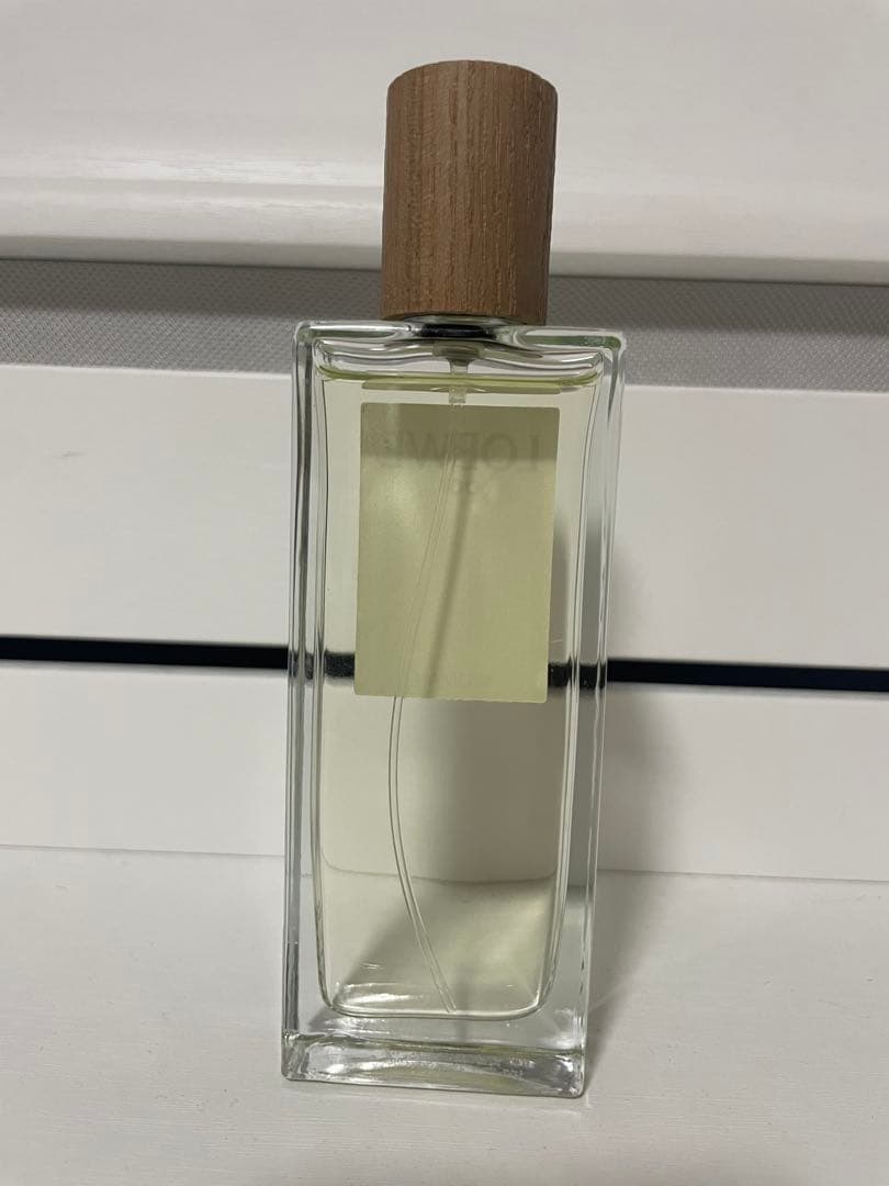 ま*ー様 ロエベ　001 woman 香水　新品未使用　50ml