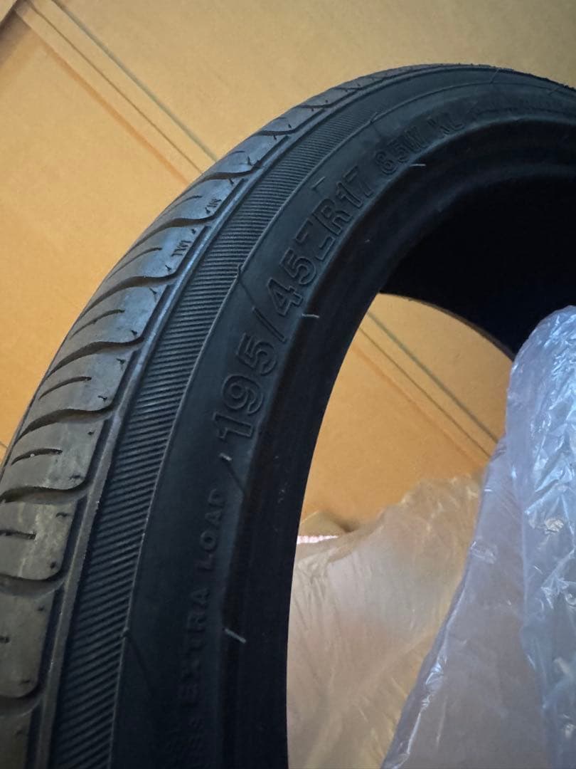 WINRUN R330 195/45ZR17 22年製造　4本セット