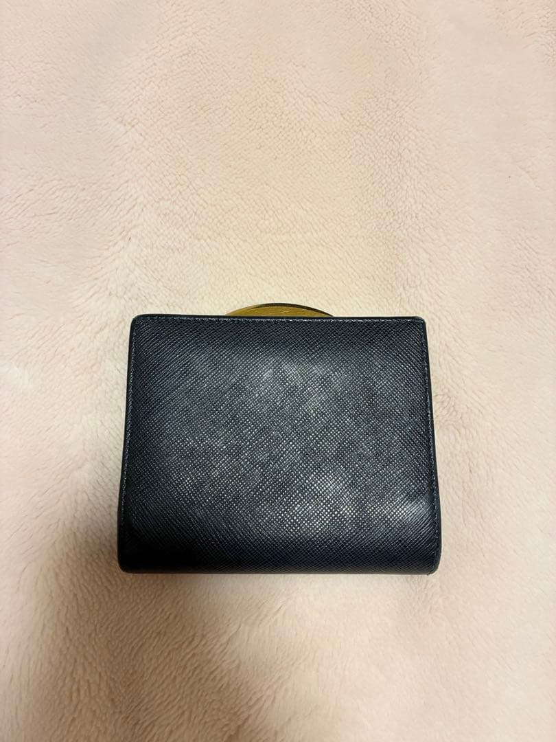 PRADA ブラックレザー 折り財布