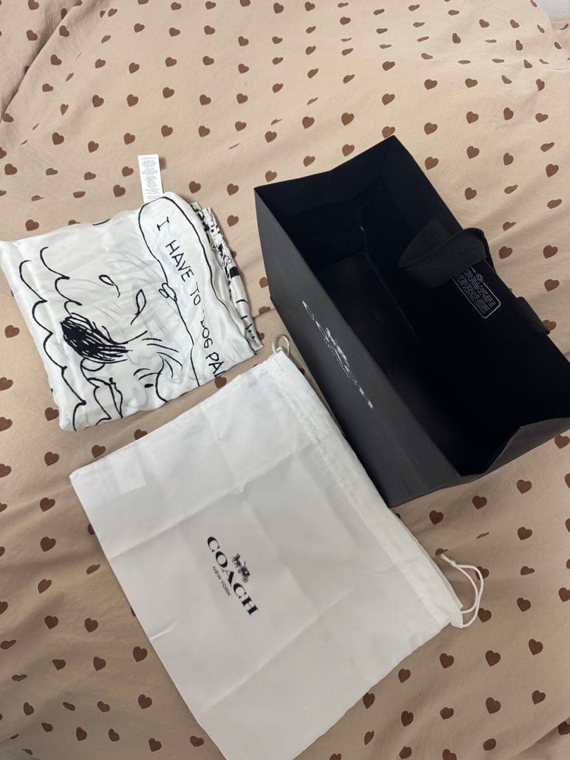 COACH x Peanuts 限定コラボ　シルクスカーフ