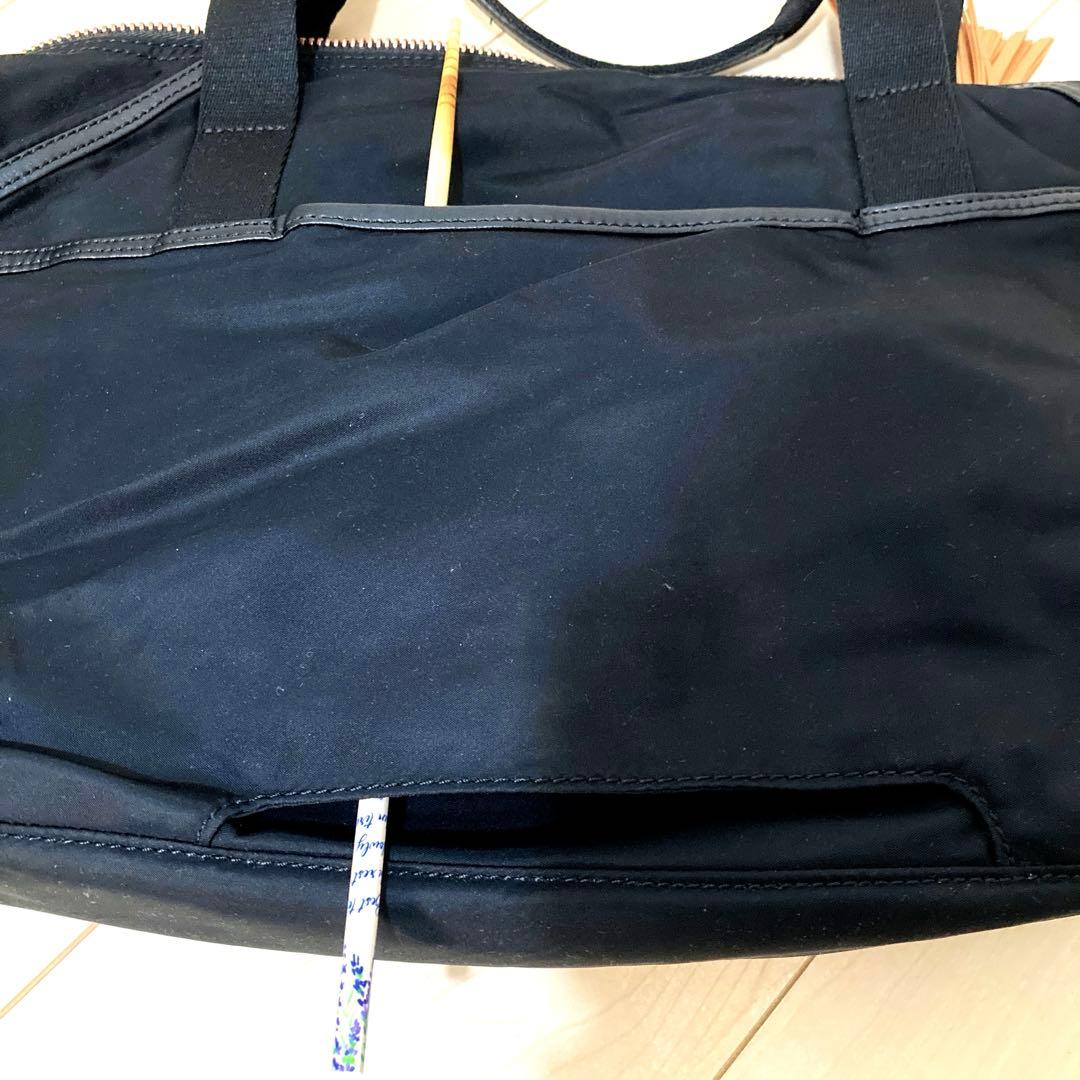 Kipling 黒 ボストンバッグ タッセル付き