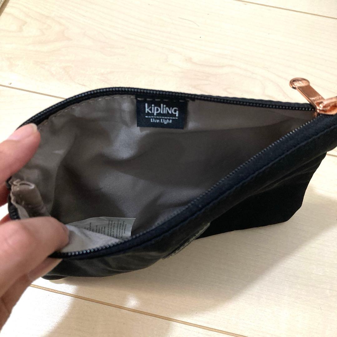 Kipling 黒 ボストンバッグ タッセル付き