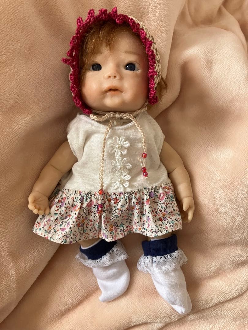 み*ん様 樹脂粘土女の子　サーニット　創作人形　ハンドメイド