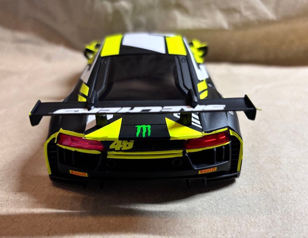 Miniz ボディ　Audi R8 LMS GT3 Skechers