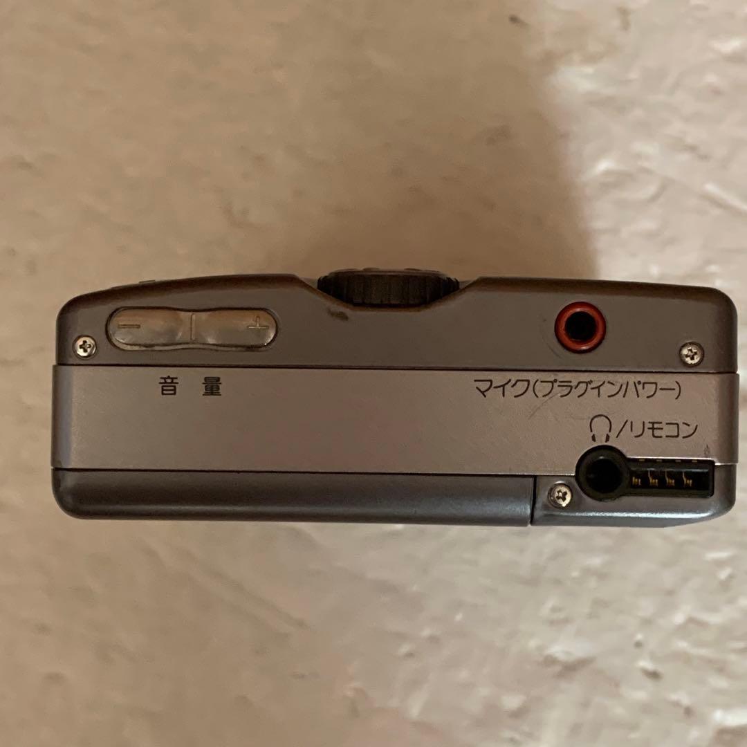ジャンク ソニー SONY MZ-R3 MDウォークマン 壊れています
