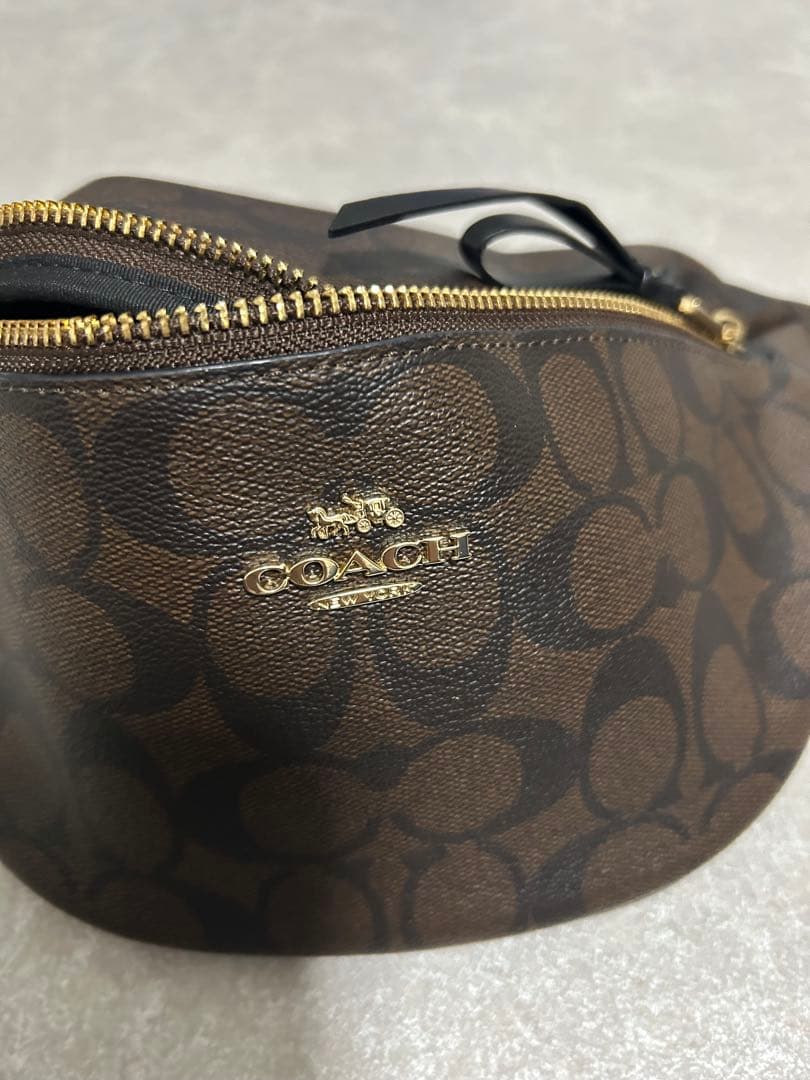 COACH モノグラム ボディバッグ