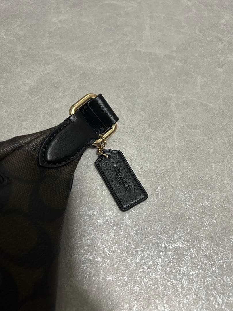 COACH モノグラム ボディバッグ