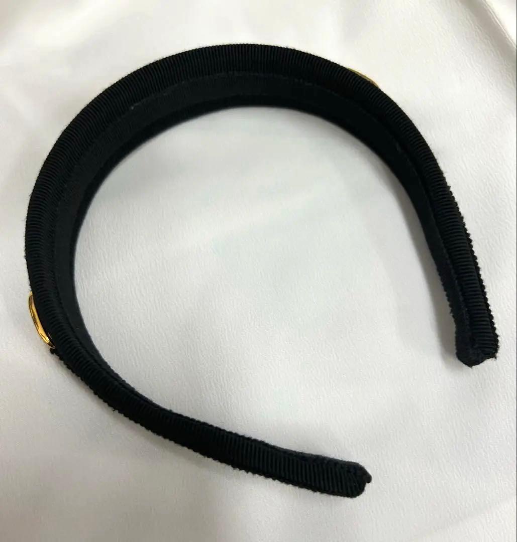 極美品　フェラガモ　カチューシャ　ブランドカチューシャ　Ferragamo