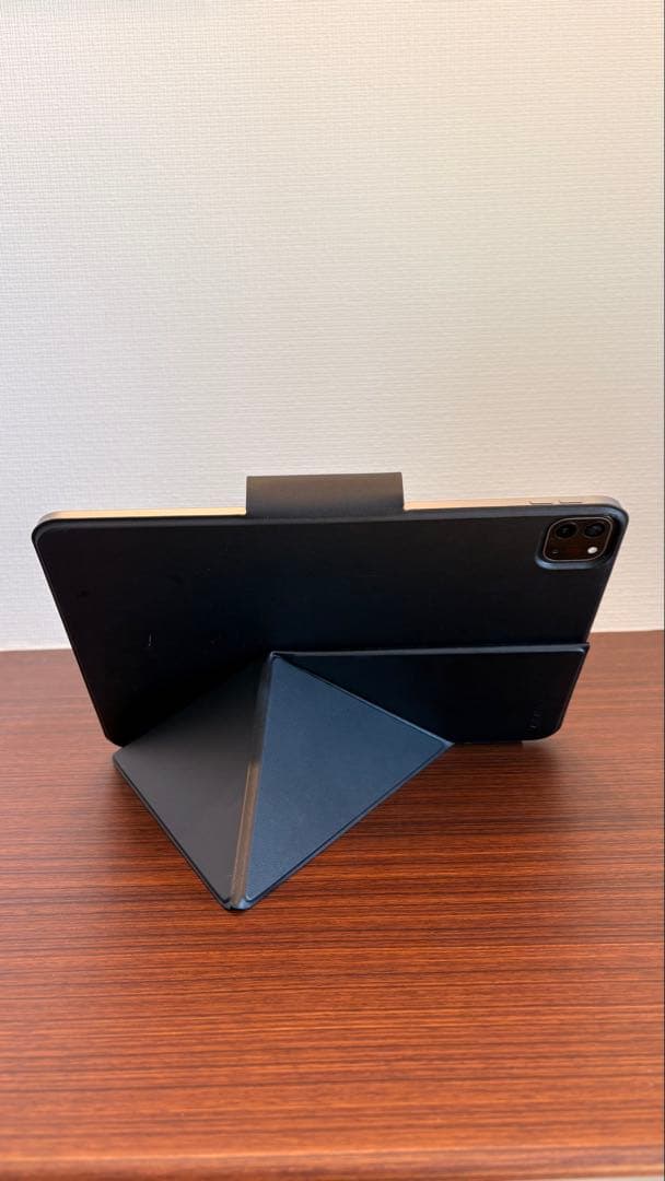 iPad Pro 11インチ 第4世代　キーボードケース&カバー