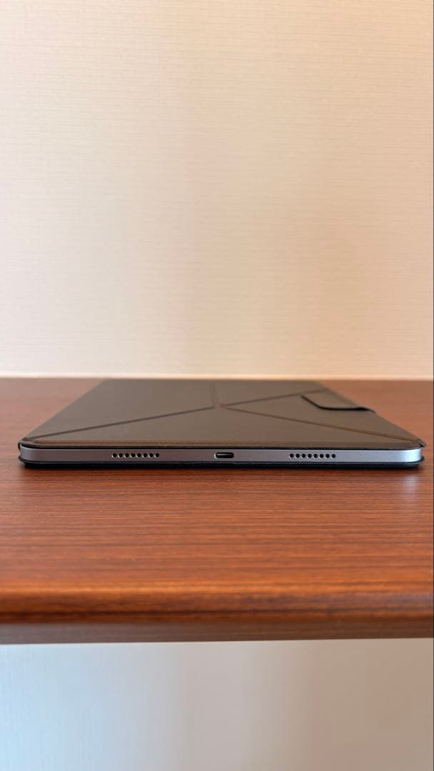 iPad Pro 11インチ 第4世代　キーボードケース&カバー