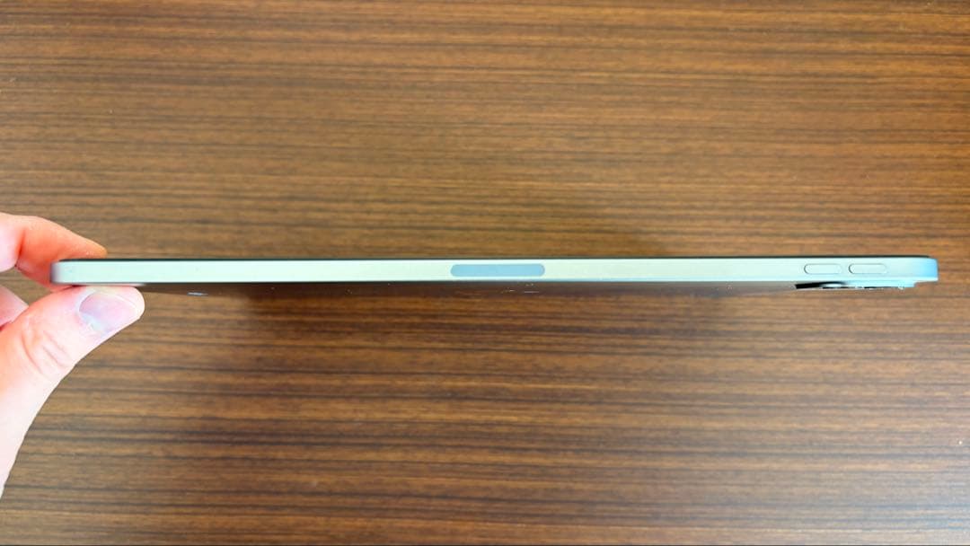 iPad Pro 11インチ 第4世代　キーボードケース&カバー